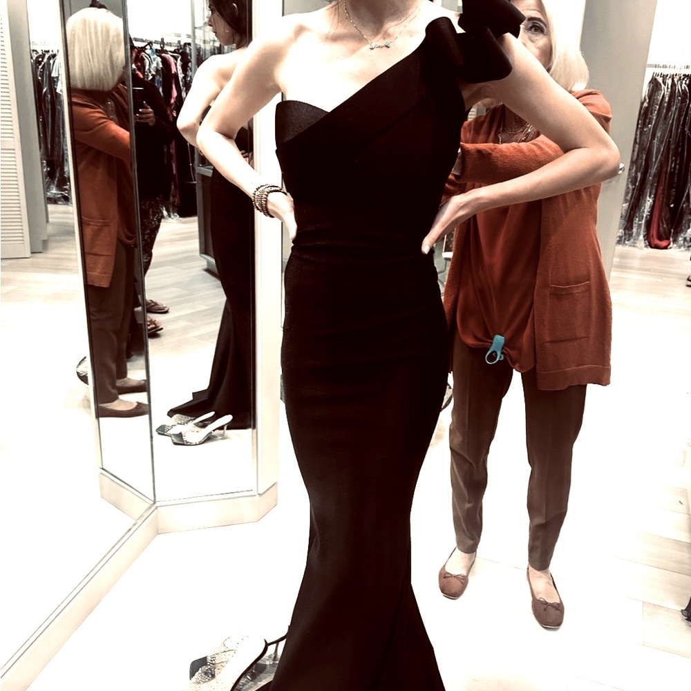 Never worn- Woman’s one shoulder gown - Picture 2 of 5